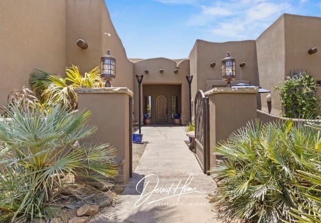 CAPTURE YOUR DESERT HOME'S UNIQUE STYLE!